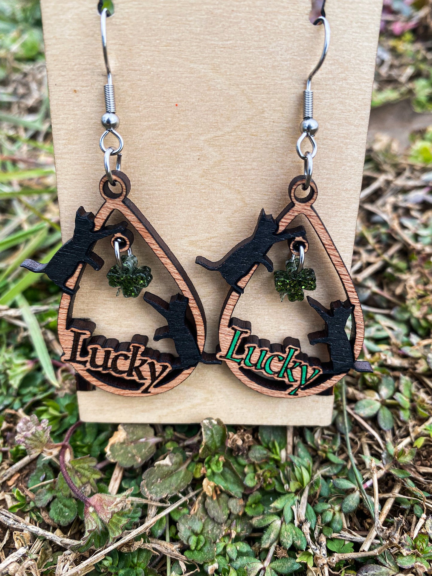 St. Patrick's Day Cat Teardrop SVG Cut file