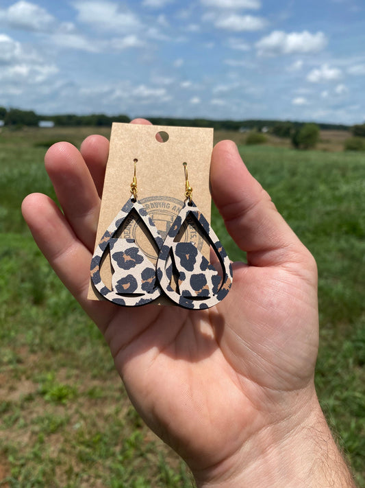 Georgia Leopard Teardrop Dangle Earrings